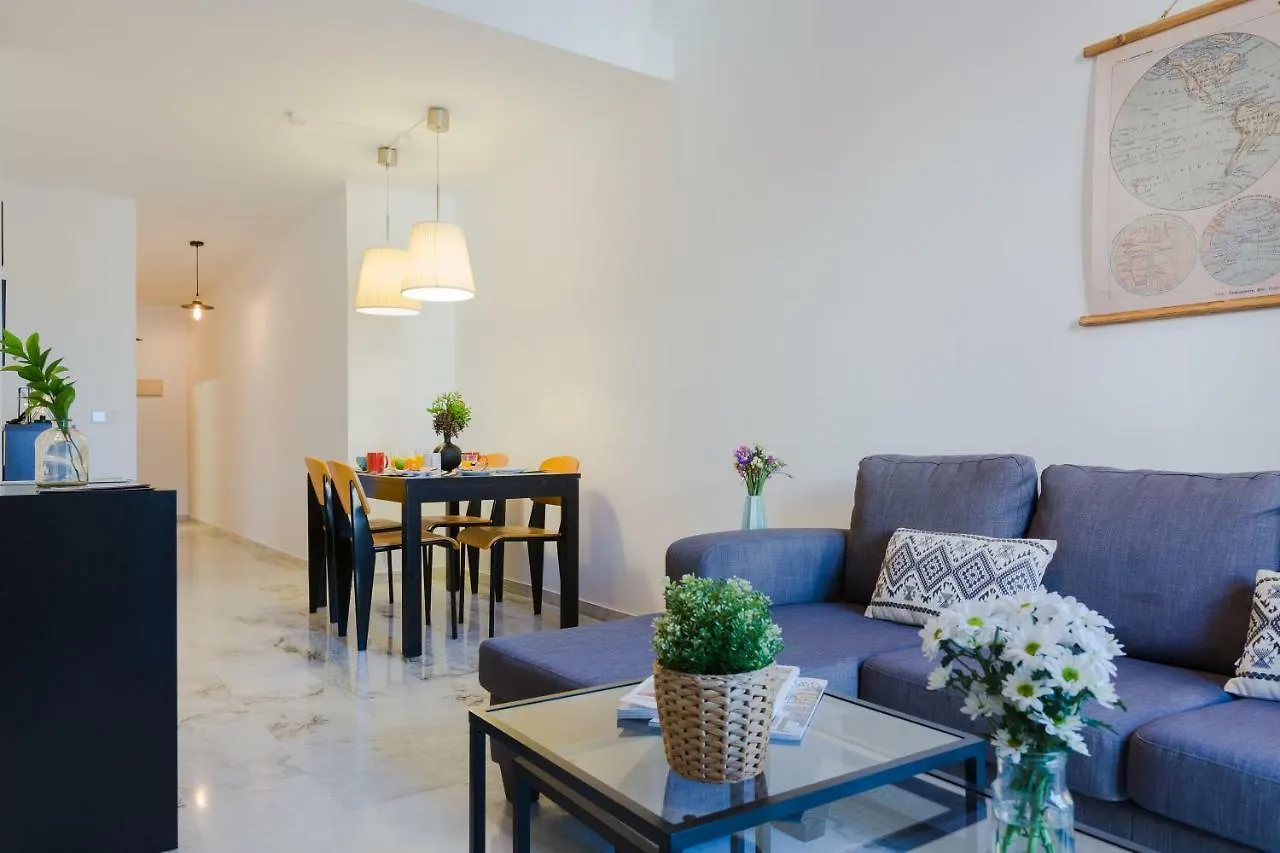 Hola Malaga Atarazanas Apartment