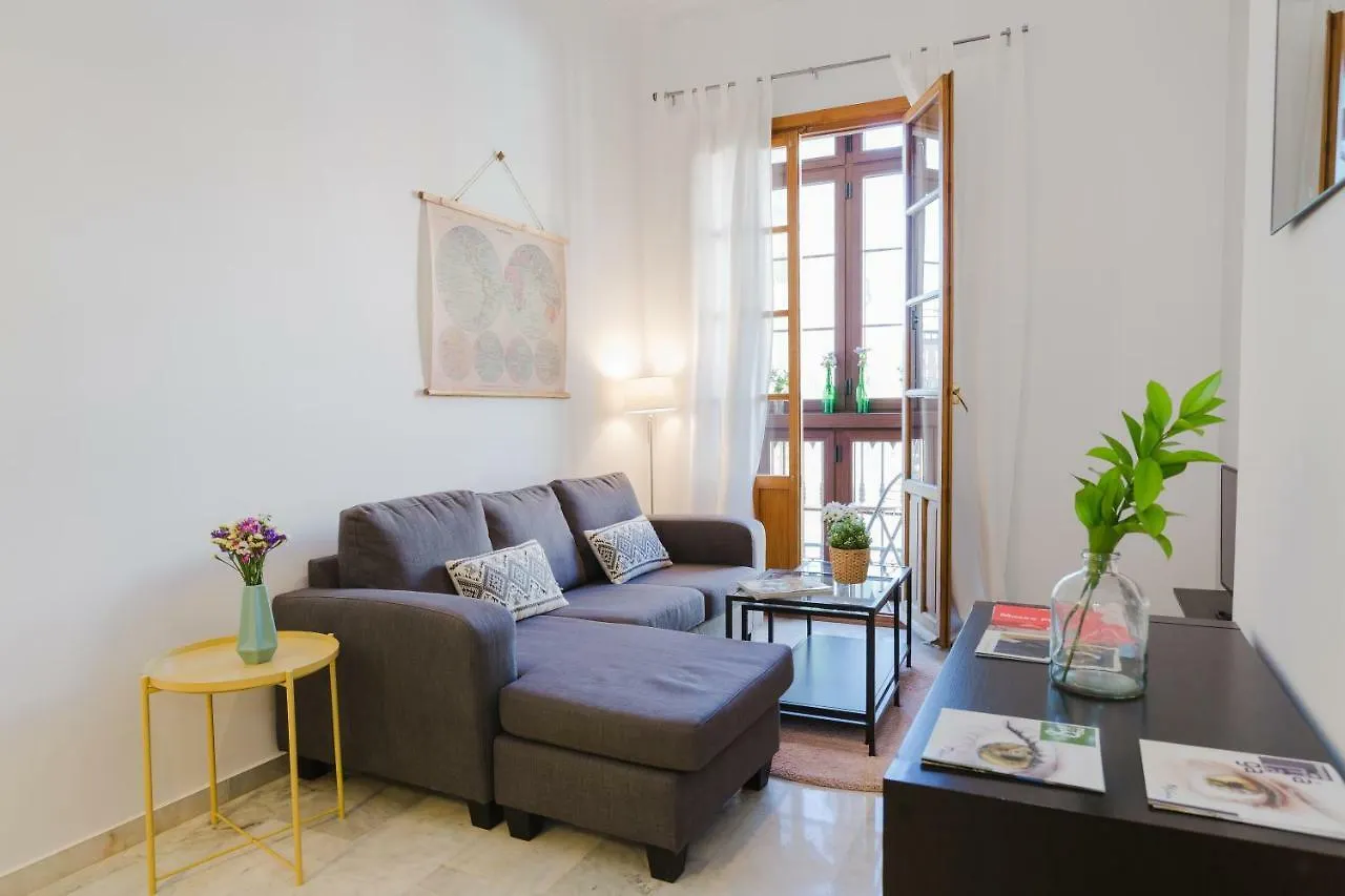 Hola Malaga Atarazanas Apartment