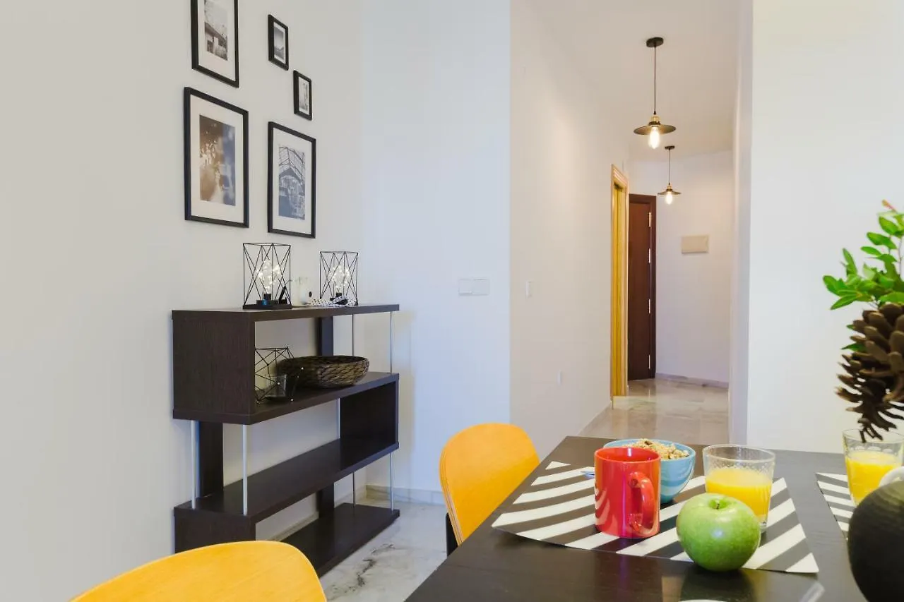 Hola Malaga Atarazanas Apartment