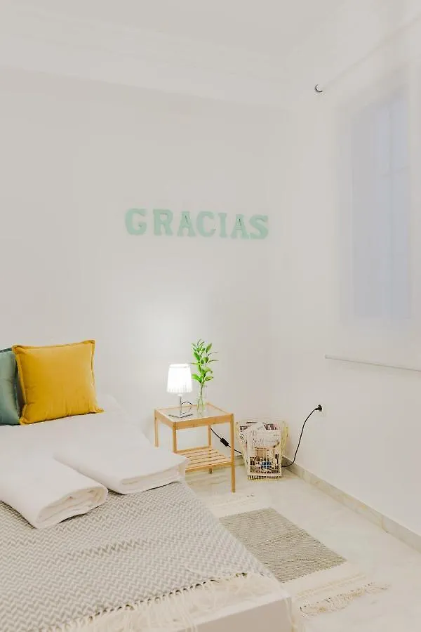 Hola Malaga Atarazanas Apartment
